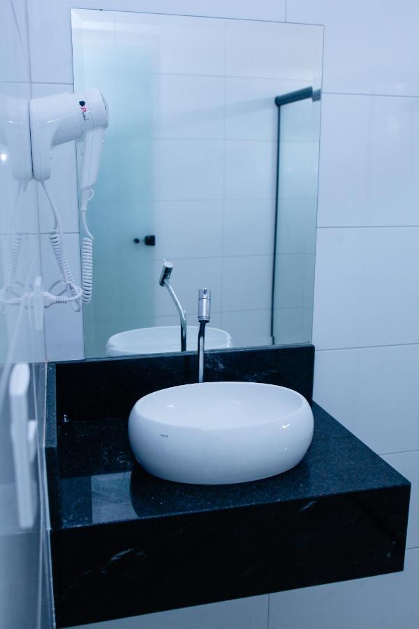 Hotel E Motel Madrugada Itu Bagian luar foto