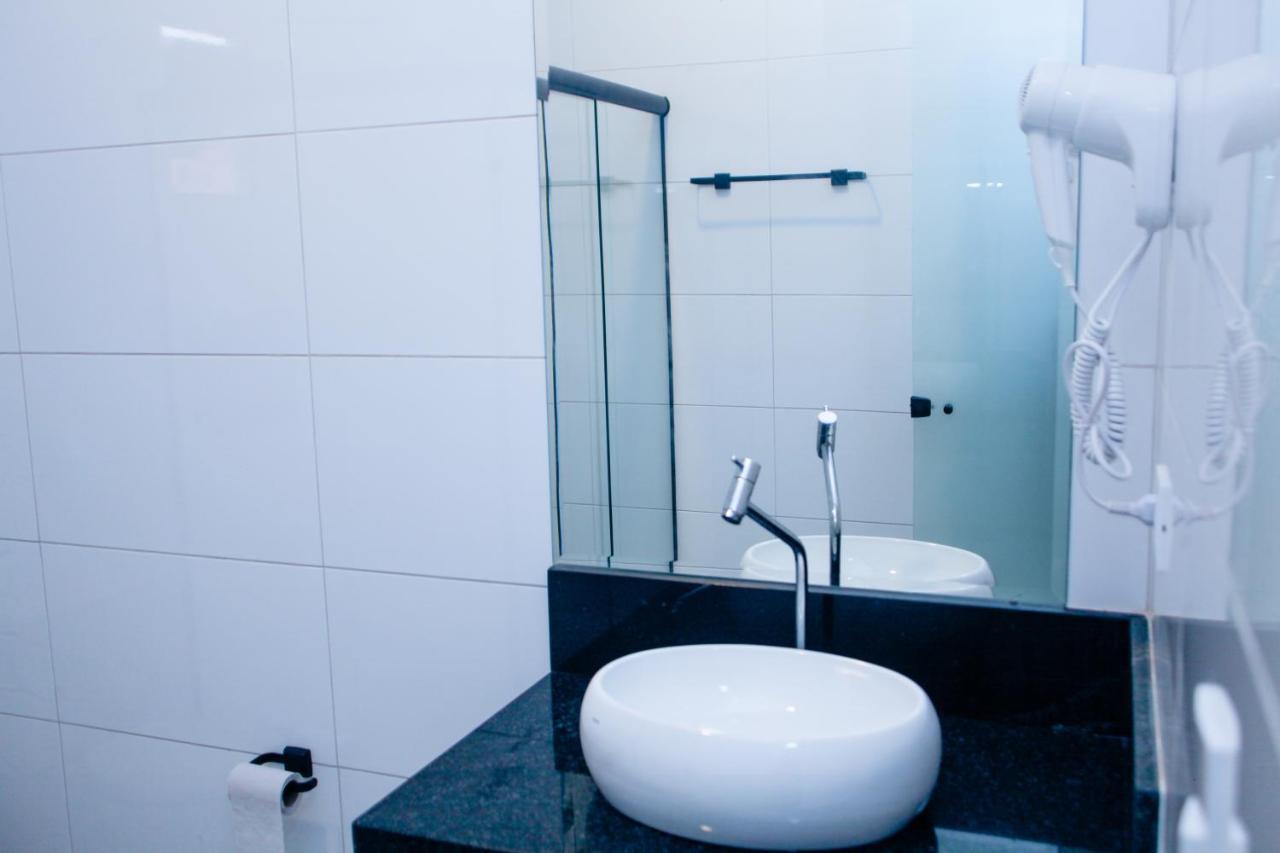 Hotel E Motel Madrugada Itu Bagian luar foto